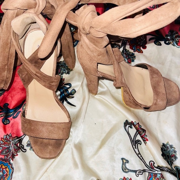 Boohoo Platform heels - Picture 3 of 3